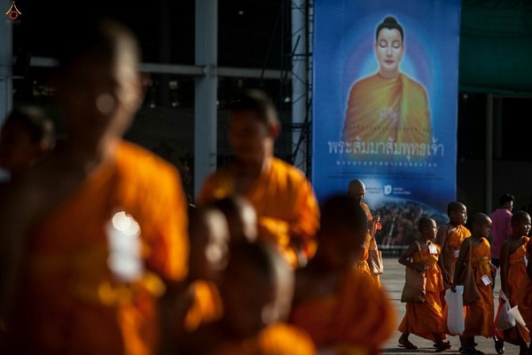 Thái Lan: Hình ảnh Lễ Truyền trao Giới pháp tại Tu viện Wat Phra Dhammakaya