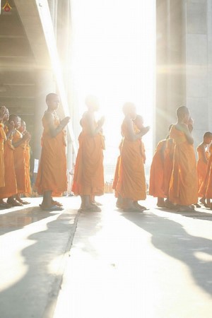 Thái Lan: Hình ảnh Lễ Truyền trao Giới pháp tại Tu viện Wat Phra Dhammakaya
