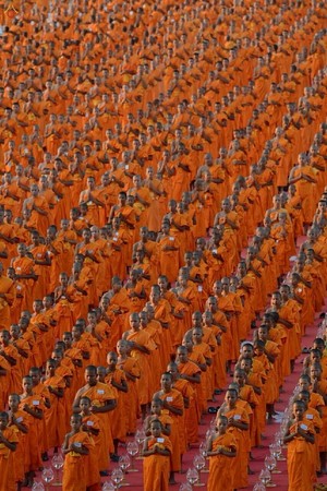Thái Lan: Hình ảnh Lễ Truyền trao Giới pháp tại Tu viện Wat Phra Dhammakaya