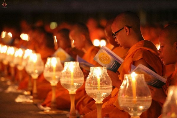 Thái Lan: Hình ảnh Lễ Truyền trao Giới pháp tại Tu viện Wat Phra Dhammakaya