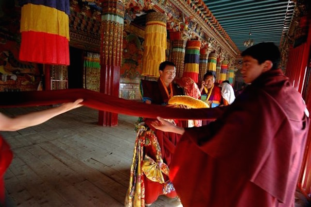Chùm ảnh Lễ hội tổ Monlam Phật giáo Tây Tạng 2015