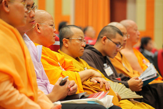 TT. Thích Nhật Từ nhận giải thưởng &quot;Lãnh Đạo Xuất Sắc Phật Giáo Thế Giới&quot; tại Thái Lan