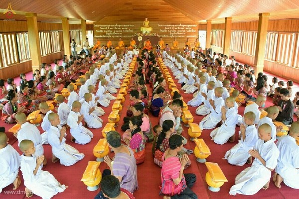 Thái Lan: Chùm ảnh xuất gia gieo duyên