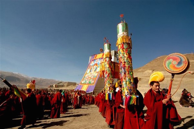 Chùm ảnh Lễ hội tổ Monlam Phật giáo Tây Tạng 2015