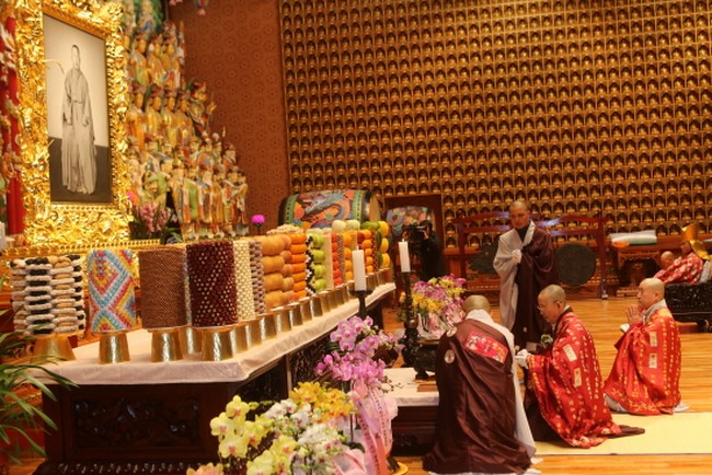 Hàn Quốc: Thiền phái Thiên Thai kỷ niệm 103 năm sinh nhật Tổ sư Thượng Nguyệt Viên Giác