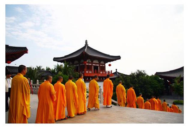 Trung Quốc: Nam San Tự tổ chức Khánh đản Phật A Di Đà  三亞南山寺舉行阿彌陀佛聖誕祈福法會