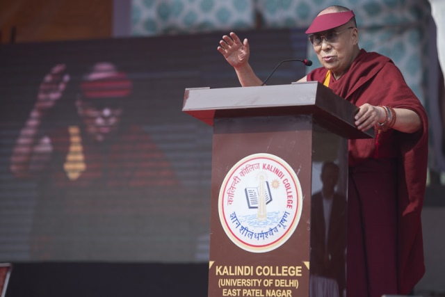 Ấn Độ: Chùm ảnh đức Đạt Lai Lạt Ma chia sẻ Pháp thoại tại Trường Cao đẳng Kalindi College