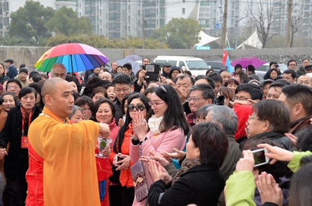 Trung Quốc: Thái Bình Báo Ân Tự long trọng cử hành lễ Động thổ xây Bảo Tháp Xá lợi ngón tay Phật