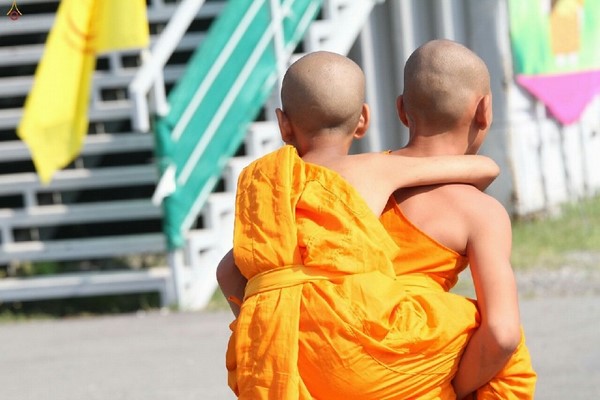 Thái Lan: Hình ảnh Lễ Truyền trao Giới pháp tại Tu viện Wat Phra Dhammakaya