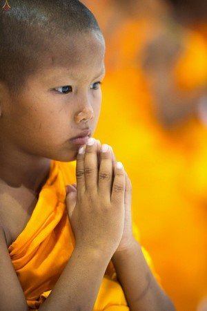 Thái Lan: Hình ảnh Lễ Truyền trao Giới pháp tại Tu viện Wat Phra Dhammakaya