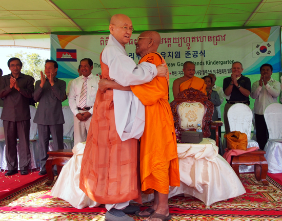 Phật giáo Hàn Quốc hợp tác Quốc tế tháo gỡ bom mìn tại Campuchia