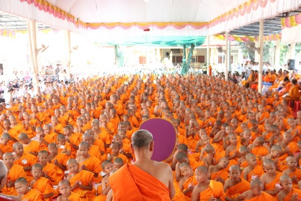 Thái Lan: Chùm ảnh xuất gia gieo duyên