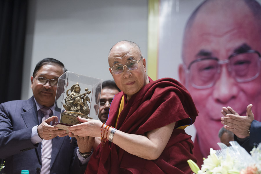 Ấn Độ: Đức Đạt Lai Lạt Ma chia sẻ pháp thoại tại Bệnh viện Ram Manohar Lohia New Delhi