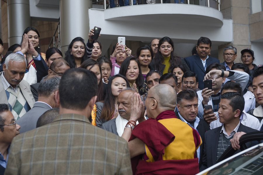 Ấn Độ: Đức Đạt Lai Lạt Ma chia sẻ pháp thoại tại Bệnh viện Ram Manohar Lohia New Delhi