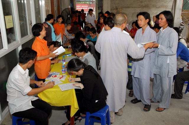 Chùa Giác Ngộ: Hơn 200 người đăng ký tham gia hiến máu nhân đạo