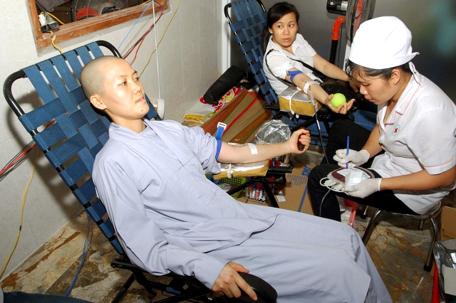 Chùa Giác Ngộ: Hơn 200 người đăng ký tham gia hiến máu nhân đạo