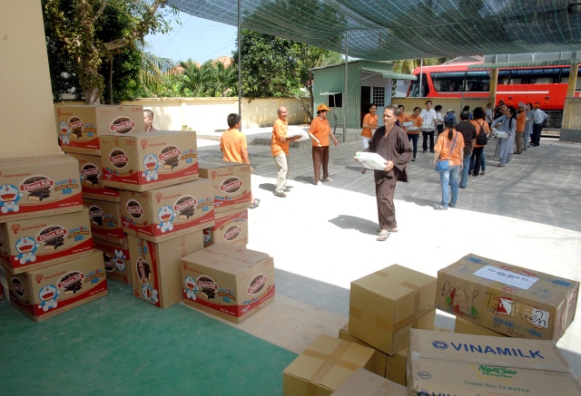 Quỹ Đạo Phật Ngày Nay: Hơn 600 học sinh gieo duyên với Phật pháp tại Tiền Giang