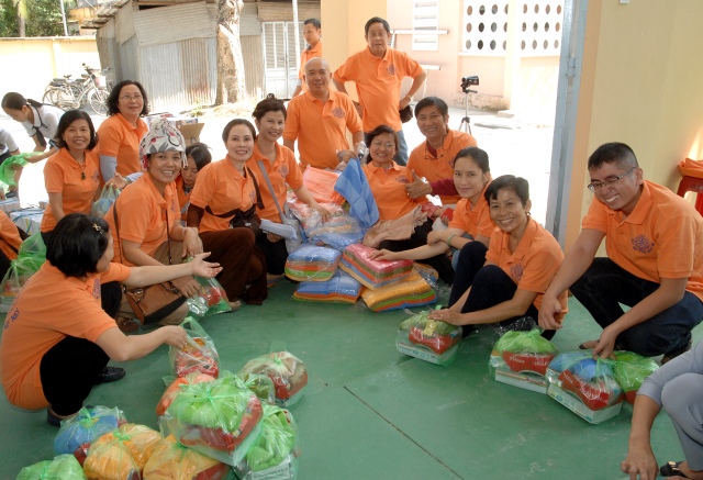 Quỹ Đạo Phật Ngày Nay: Hơn 600 học sinh gieo duyên với Phật pháp tại Tiền Giang