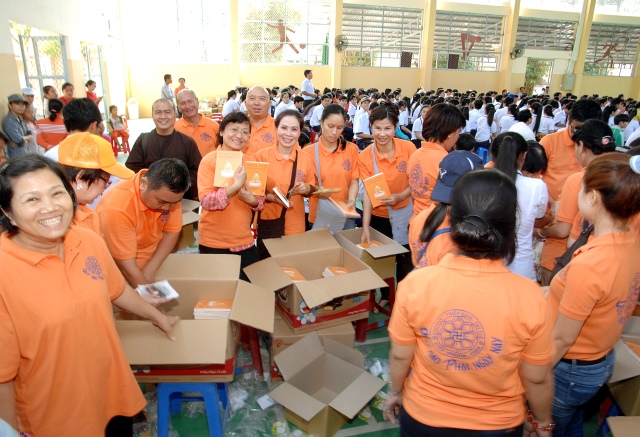 Quỹ Đạo Phật Ngày Nay: Hơn 600 học sinh gieo duyên với Phật pháp tại Tiền Giang