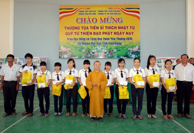 Quỹ Đạo Phật Ngày Nay: Hơn 600 học sinh gieo duyên với Phật pháp tại Tiền Giang