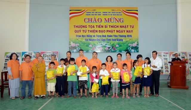Quỹ Đạo Phật Ngày Nay: Hơn 600 học sinh gieo duyên với Phật pháp tại Tiền Giang