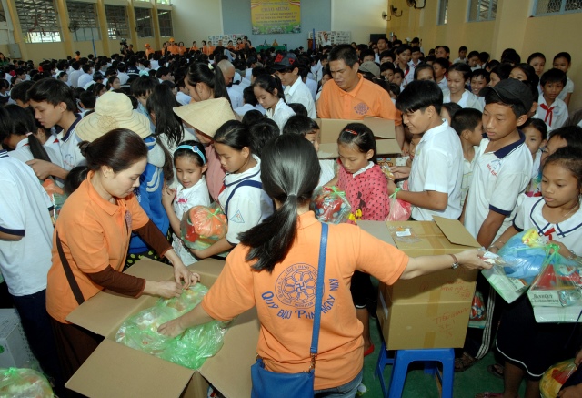 Quỹ Đạo Phật Ngày Nay: Hơn 600 học sinh gieo duyên với Phật pháp tại Tiền Giang