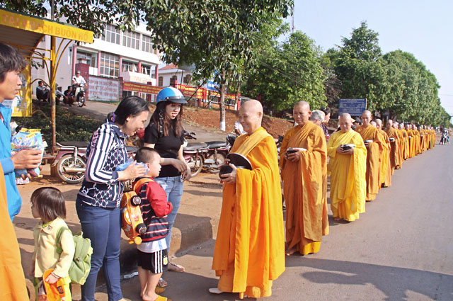 Đăklắc: Khai mạc Khóa Bồi Dưỡng Đạo Hạnh Sa Di và Tập Sự lần thứ 10