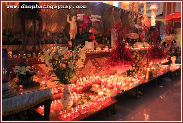 Đồng Nai: Lung linh lễ hội Cúng đèn tại thiền viện Phước Sơn