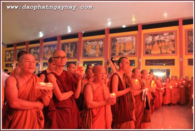 Đồng Nai: Lung linh lễ hội Cúng đèn tại thiền viện Phước Sơn