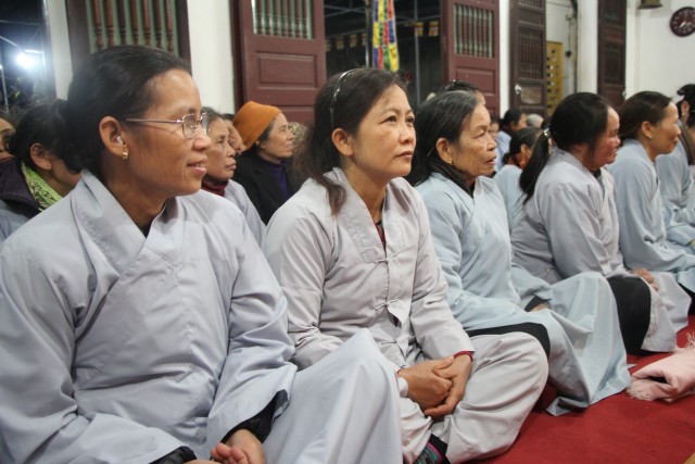 Thái Bình:  Phật tử về chùa Hưng Long quy y