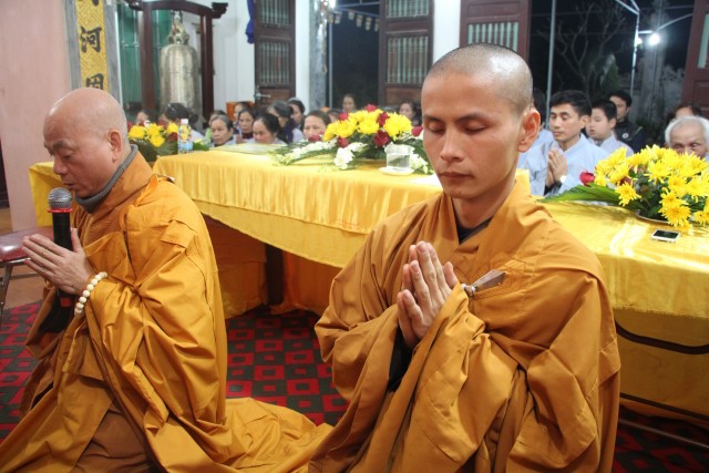 Thái Bình:  Phật tử về chùa Hưng Long quy y
