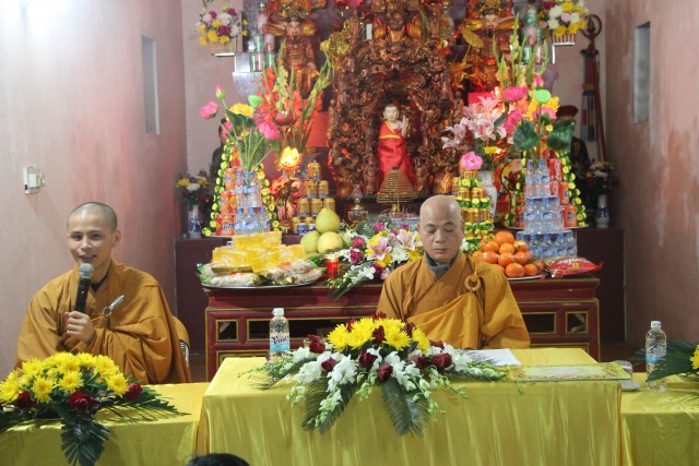 Thái Bình:  Phật tử về chùa Hưng Long quy y