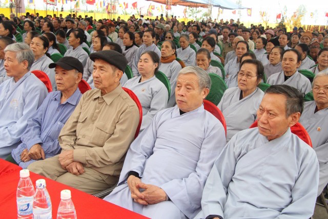 Thái Bình:  Chùm ảnh Đại lễ cầu an, cầu siêu tại đền thờ Tổ họ Trần Việt Nam