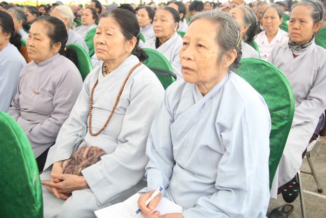 Thái Bình:  Chùm ảnh Đại lễ cầu an, cầu siêu tại đền thờ Tổ họ Trần Việt Nam
