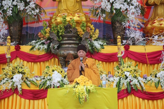 Thái Bình:  Chùm ảnh Đại lễ cầu an, cầu siêu tại đền thờ Tổ họ Trần Việt Nam