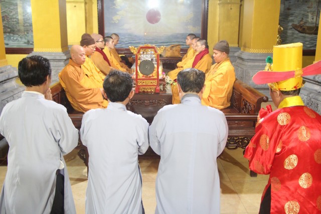 Thái Bình:  Đêm hoa đăng Đại lễ cầu an, cầu siêu tại đền thờ Tổ họ Trần Việt Nam
