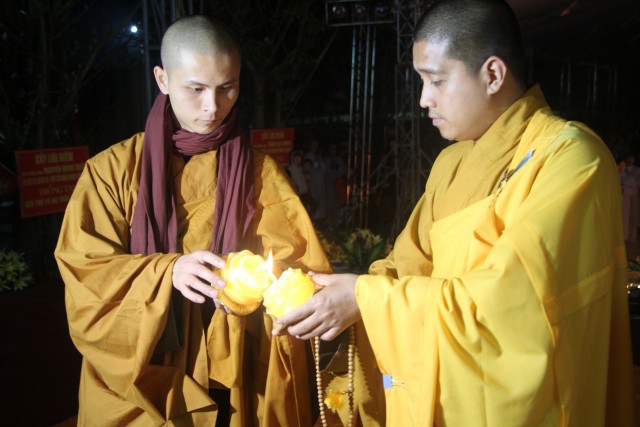 Thái Bình:  Đêm hoa đăng Đại lễ cầu an, cầu siêu tại đền thờ Tổ họ Trần Việt Nam