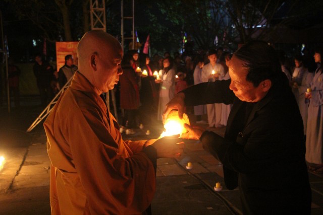 Thái Bình:  Đêm hoa đăng Đại lễ cầu an, cầu siêu tại đền thờ Tổ họ Trần Việt Nam