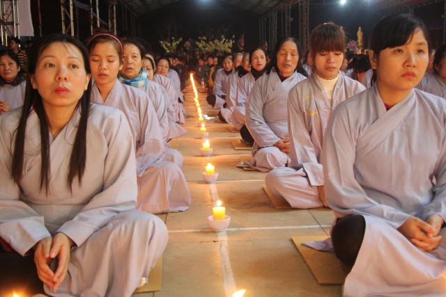 Thái Bình:  Đêm hoa đăng Đại lễ cầu an, cầu siêu tại đền thờ Tổ họ Trần Việt Nam