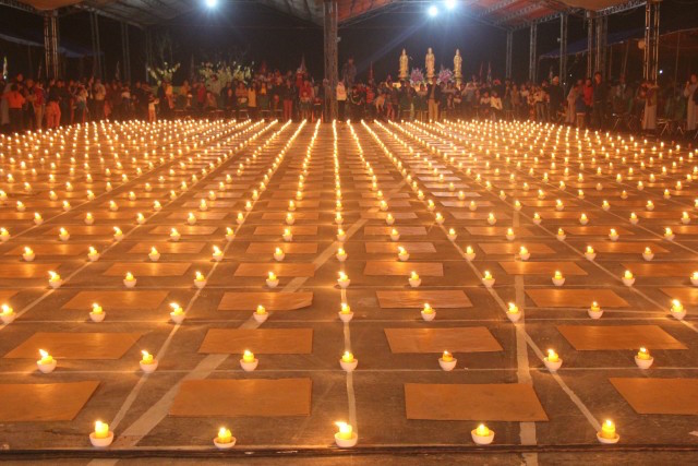 Thái Bình:  Đêm hoa đăng Đại lễ cầu an, cầu siêu tại đền thờ Tổ họ Trần Việt Nam
