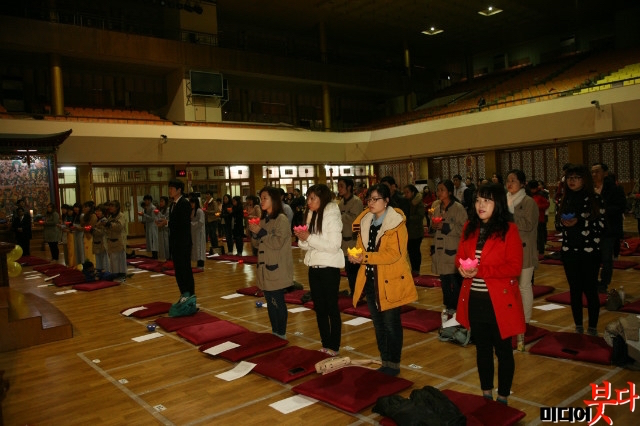 Hàn Quốc: Cộng đồng Phật tử Việt Nam mừng năm mới tại chùa Samwangsa, Tp Busan