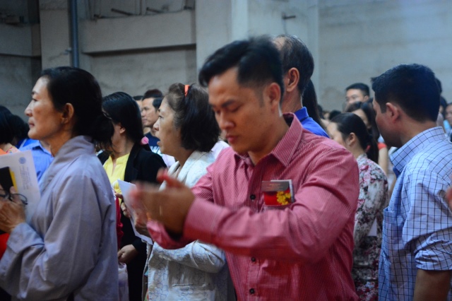 Chùm ảnh: Trang nghiêm lễ đón giao thừa Ất Mùi 2015 tại Chùa Giác Ngộ