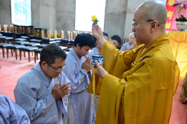 Chùm ảnh: Trang nghiêm lễ đón giao thừa Ất Mùi 2015 tại Chùa Giác Ngộ