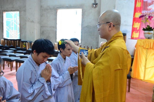 Chùm ảnh: Trang nghiêm lễ đón giao thừa Ất Mùi 2015 tại Chùa Giác Ngộ