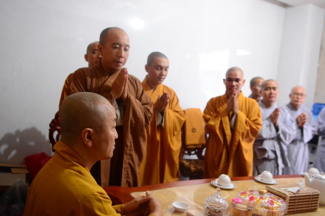 Chùm ảnh: Trang nghiêm lễ đón giao thừa Ất Mùi 2015 tại Chùa Giác Ngộ