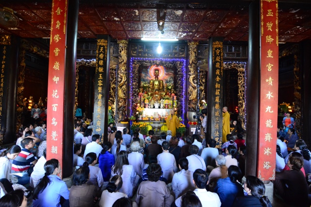 Chùa Giác Ngộ: Hơn 1000 Phật tử hành hương thập tự đầu năm Ất Mùi