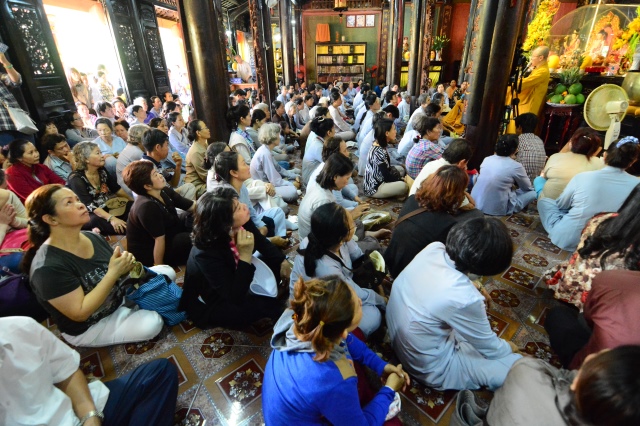 Chùa Giác Ngộ: Hơn 1000 Phật tử hành hương thập tự đầu năm Ất Mùi