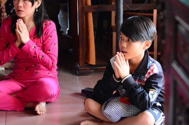 Chùa Giác Ngộ: Hơn 1000 Phật tử hành hương thập tự đầu năm Ất Mùi