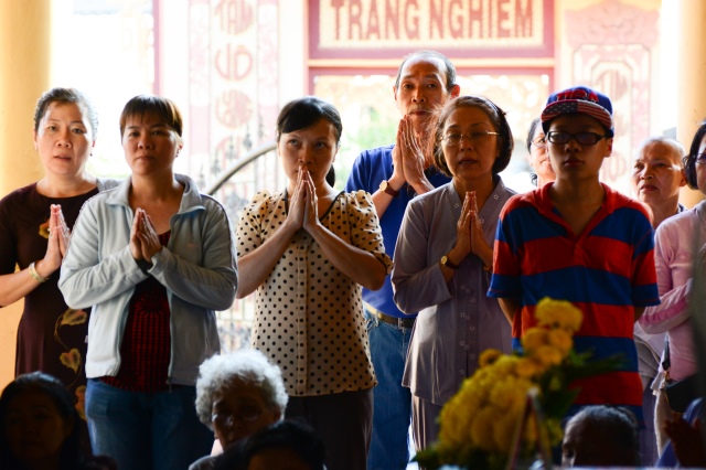 Chùa Giác Ngộ: Hơn 1000 Phật tử hành hương thập tự đầu năm Ất Mùi