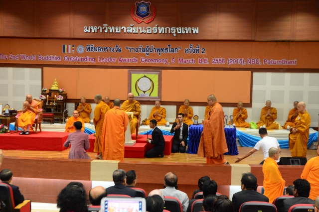 TT. Thích Nhật Từ nhận giải thưởng &quot;Lãnh Đạo Xuất Sắc Phật Giáo Thế Giới&quot; tại Thái Lan